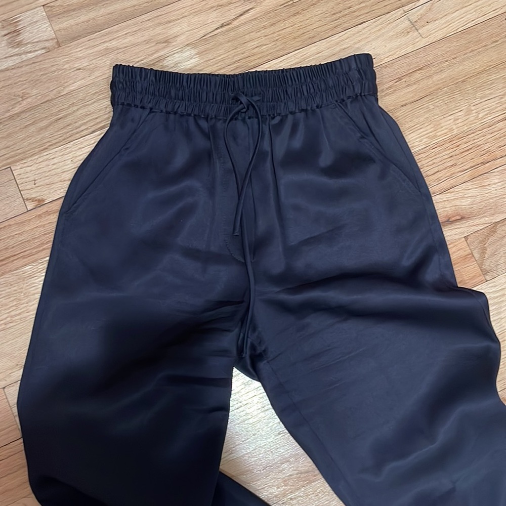 H&M - Picture 3 of 5